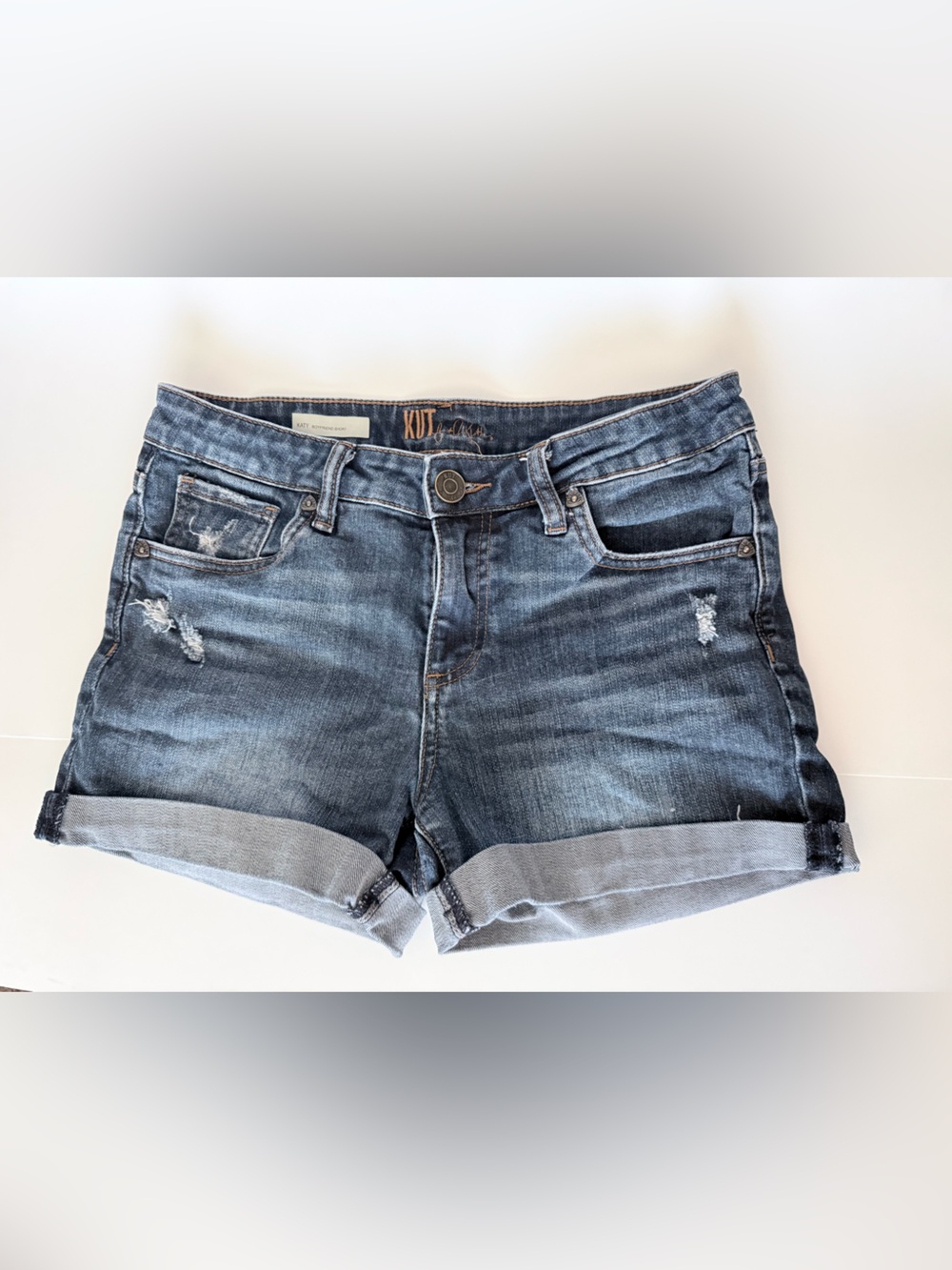 Kut from the Kloth Katy boyfriend Dark Wash Denim Shorts size2